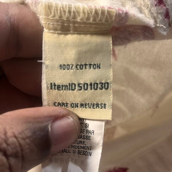 L.L.Bean winter village print flannel nightgown women’s Medium red white cozy - Picture 7 of 7